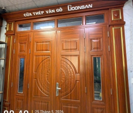 CỬA THÉP VÂN GỖ 4 CÁNH